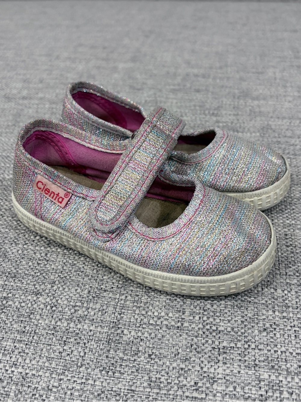 Cienta size 22 (like US size 6) rainbow sparkle play condition